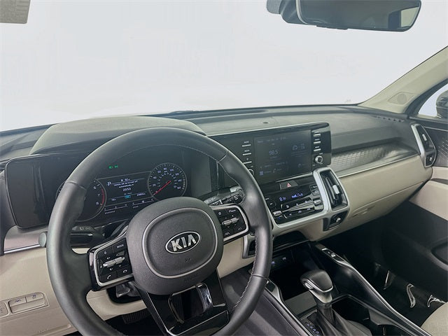 Usado 2021 Kia Sorento Utilidad Deportiva de 4 puertas.