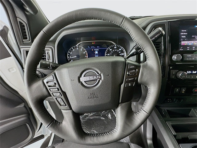 Nuevo 2024 Nissan Titan 4D Cabina de Tripulación.