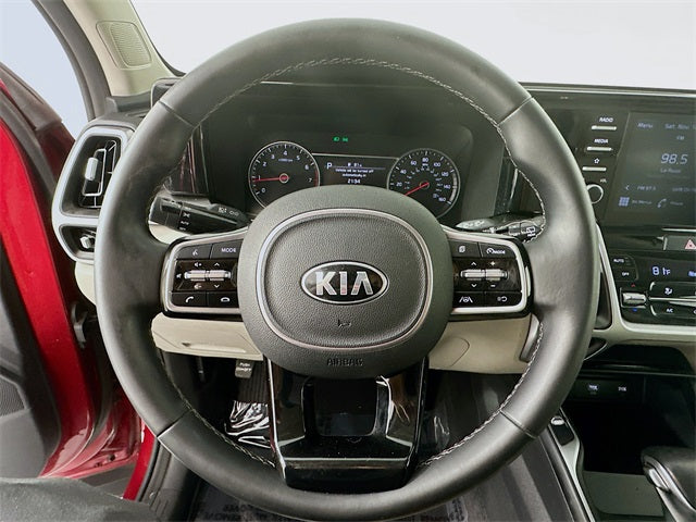 Usado 2021 Kia Sorento Utilidad Deportiva de 4 puertas.