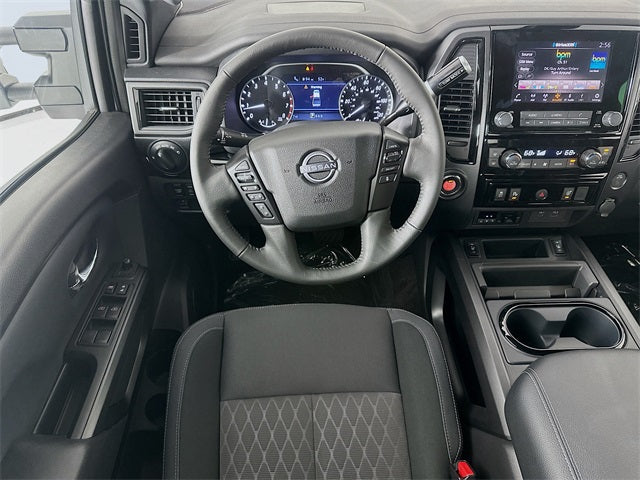 Nuevo 2024 Nissan Titan 4D Cabina de Tripulación.