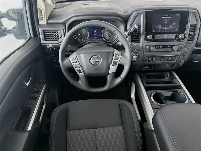 Nuevo 2024 Nissan Titan 4D Cabina de Tripulación.