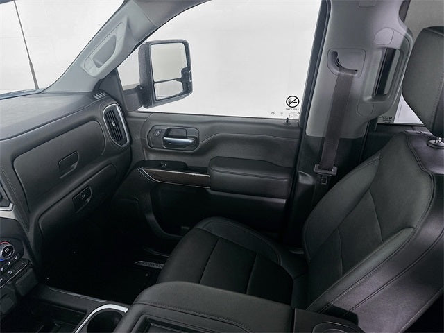 Usado Chevrolet Silverado 2500HD 4D Crew Cab 2022