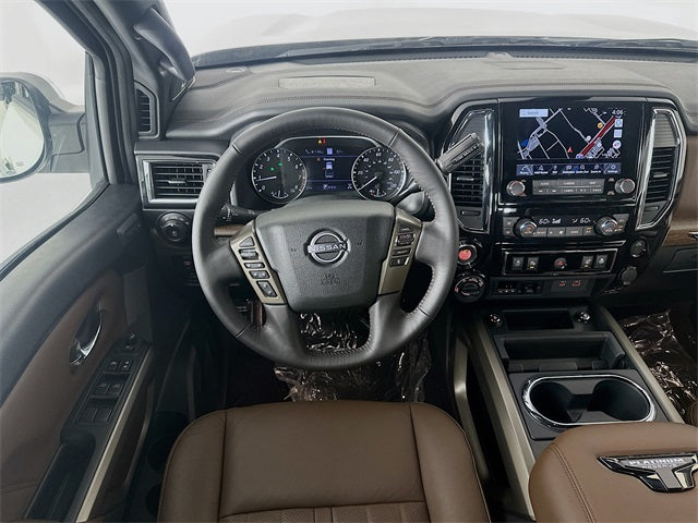 Nuevo 2024 Nissan Titan 4D Cabina de Tripulación.