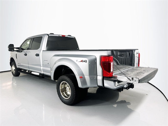 Usado 2022 Ford F-350SD 4D Crew Cab