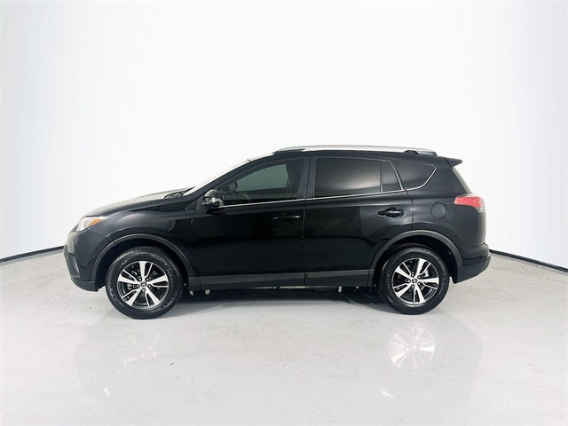 Usado Toyota RAV4 4D Sport Utility de 2016