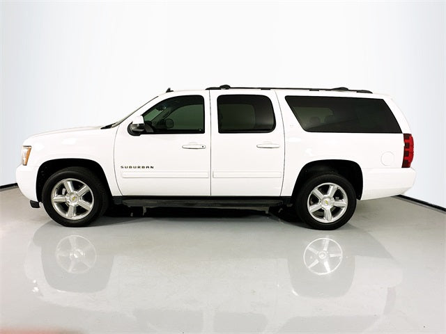 Usado 2013 Chevrolet Suburban 1500 4D Sport Utility