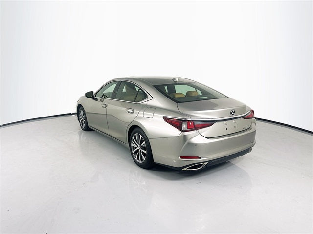 Usado Sedán Lexus ES 4D 2021