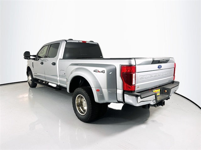 Usado 2022 Ford F-350SD 4D Crew Cab