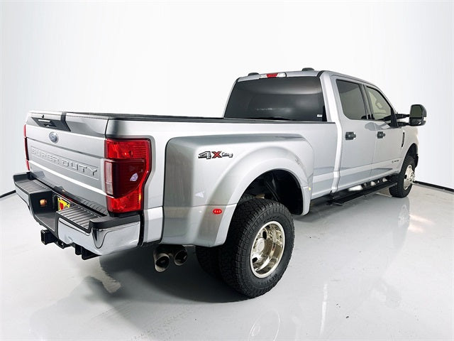 Usado 2022 Ford F-350SD 4D Crew Cab